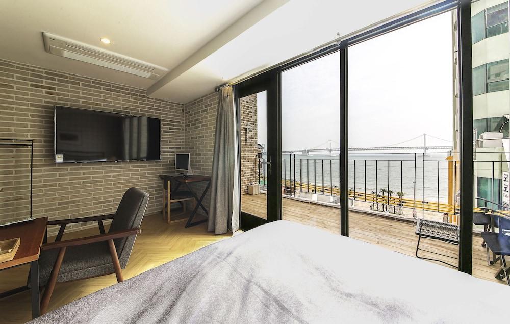 Brown Dot Hotel Gwangan Beach Pusan Zewnętrze zdjęcie